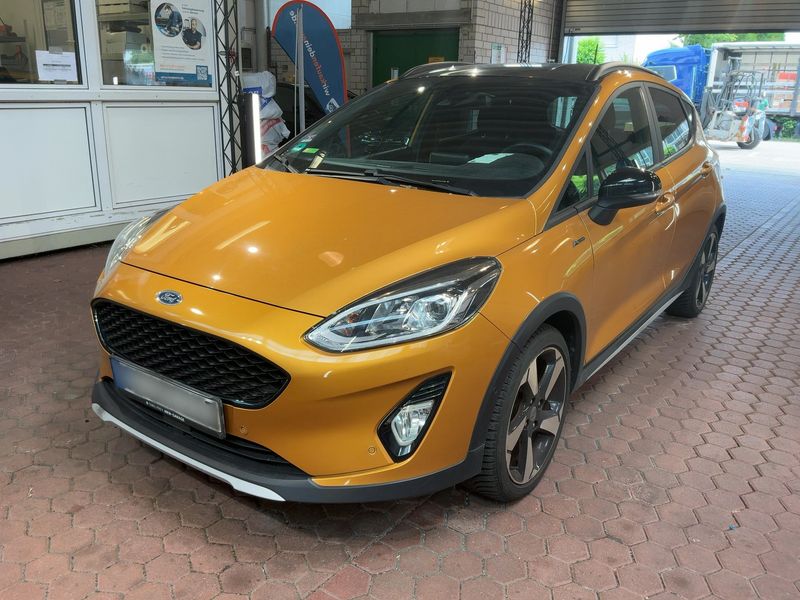Ford Fiesta 1.0 EcoBoost — фото 1