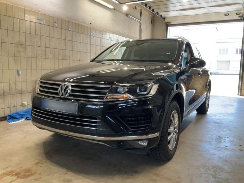 Volkswagen Touareg 3.0 V6 TDI — 1/8