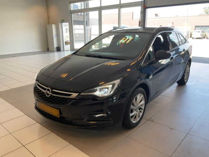 Opel Astra 1.6 CDTI DPF — 1/8