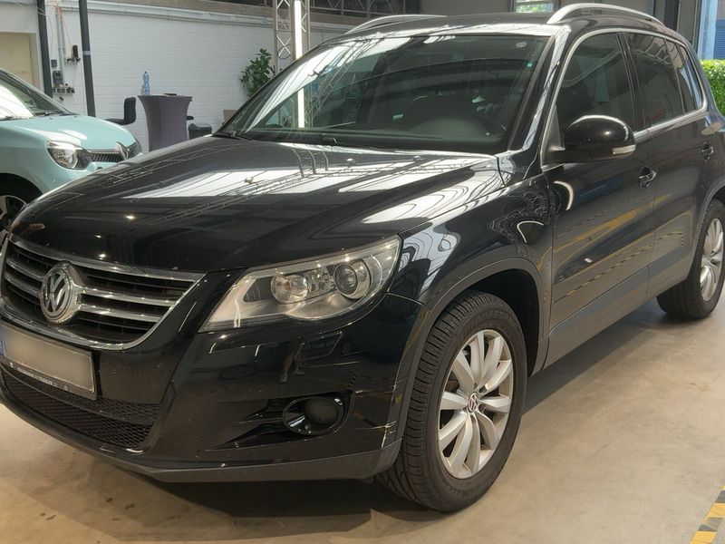 Volkswagen Tiguan 2.0 TDI — 1/8