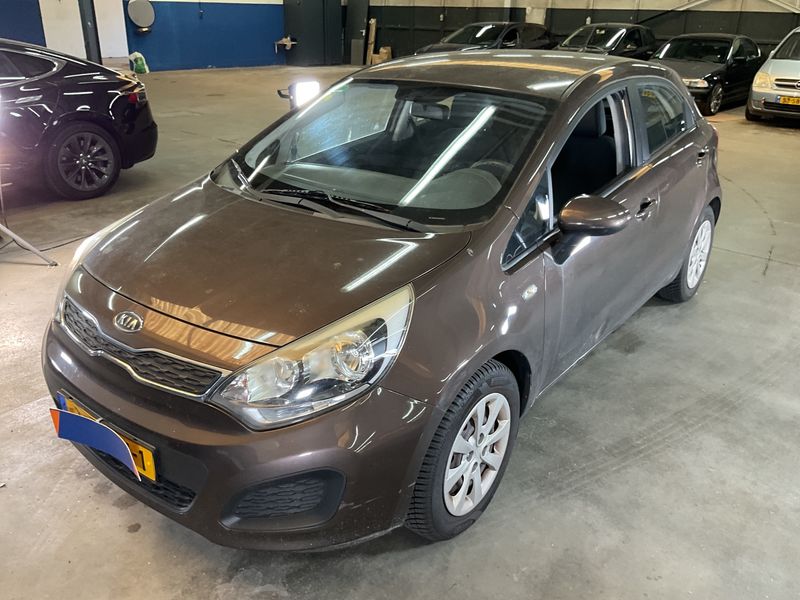Kia Rio 1.1 CRDi — 1/8