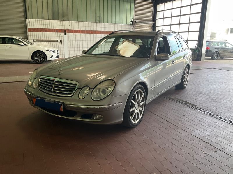 Mercedes-Benz E-Klasse E 320 CDI — 1/8