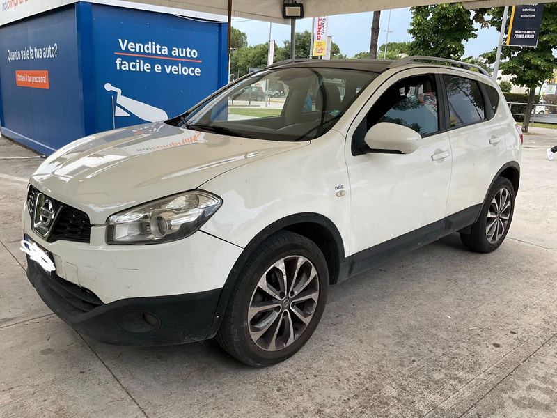 Nissan Qashqai 2.0 dCi — 1/8