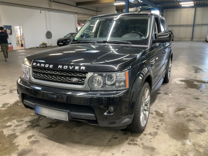 Land Rover Range Rover Sport 3.0 TD V6 — 1/8