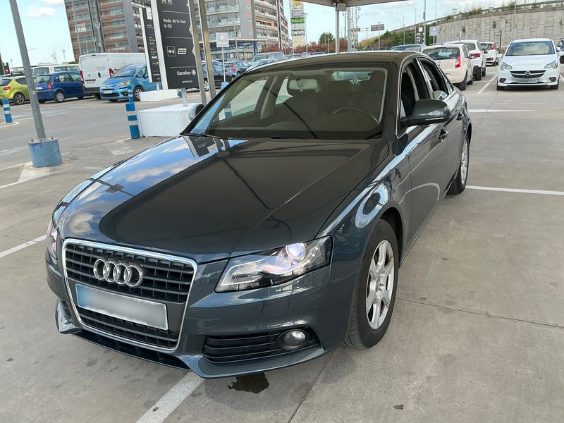 Audi A4 2.0 TDI — фото 1