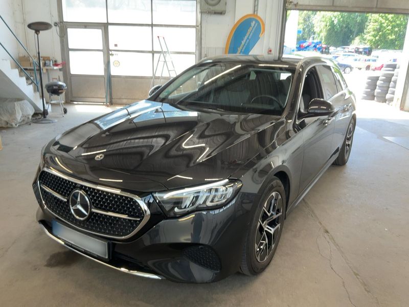 Mercedes-Benz E-Klasse E 220 d Mild-Hybrid — 1/8