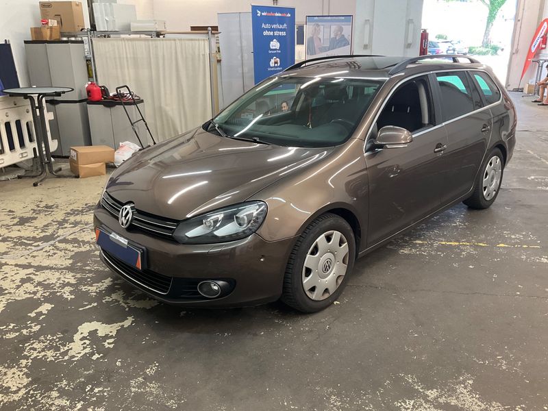 Volkswagen Golf VI 2.0 TDI — 1/8
