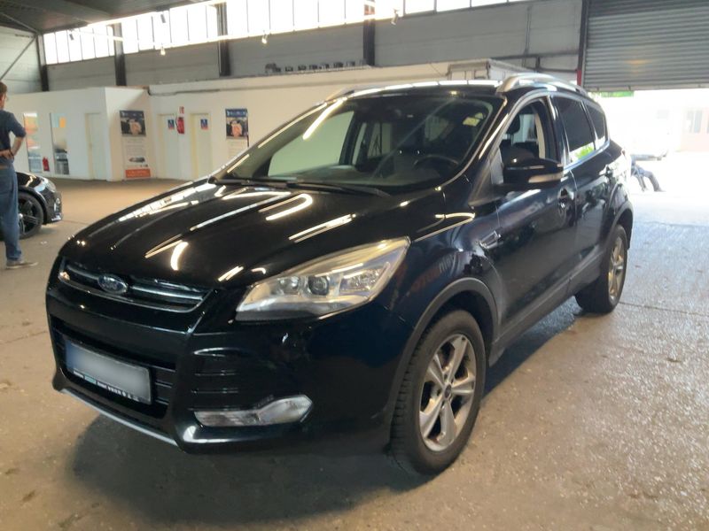 Ford Kuga 2.0 TDCi — 1/8