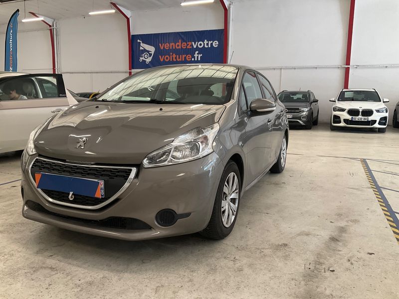 Peugeot 208 1.2 VTi — фото 1