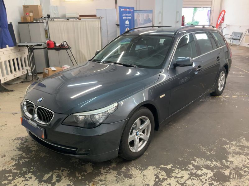 BMW 5er 523i — 1/8