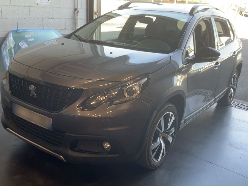 Peugeot 2008 1.2 e-THP — 1/8
