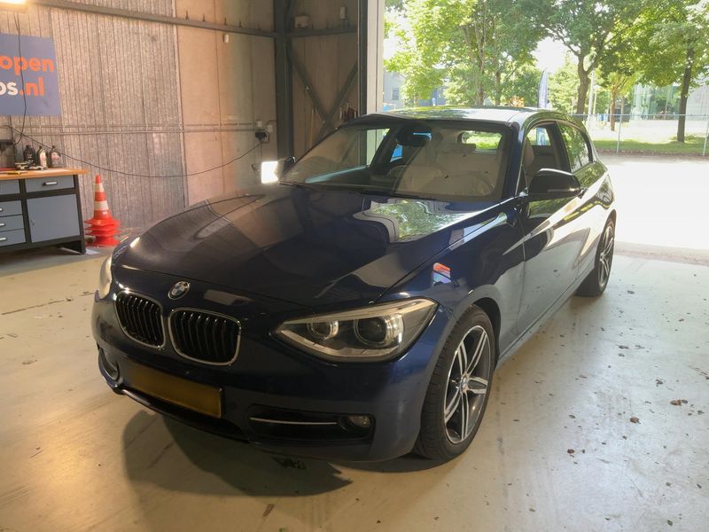 BMW 1er 118i — 1/8