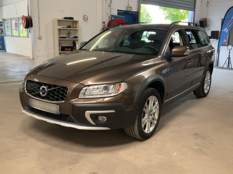 Volvo XC70 2.0 D4 — 1/8
