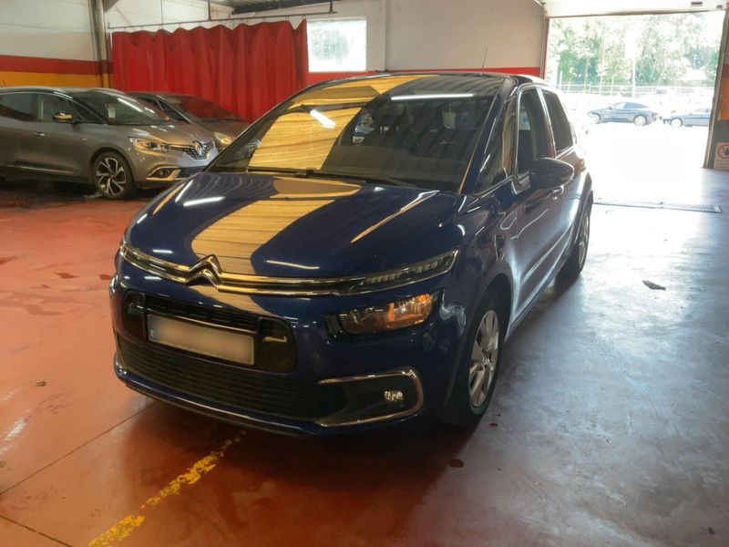 Citroen C4 Picasso 1.6 Blue-HDi — 1/8