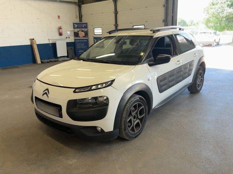 Citroen C4 Cactus 1.6 Blue-HDi — 1/8