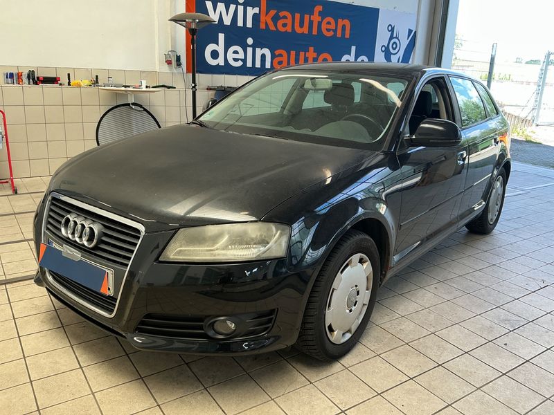 Audi A3 Sportback 1.6 — фото 1
