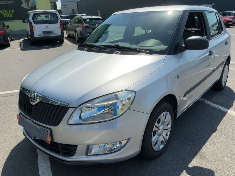 Skoda Fabia 1.2 — 1/8