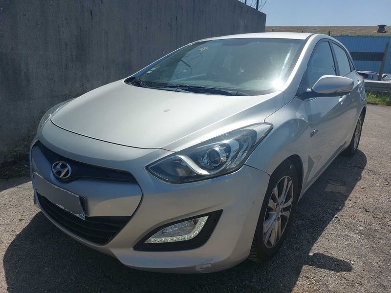Hyundai i30 1.6 CRDi — 1/8