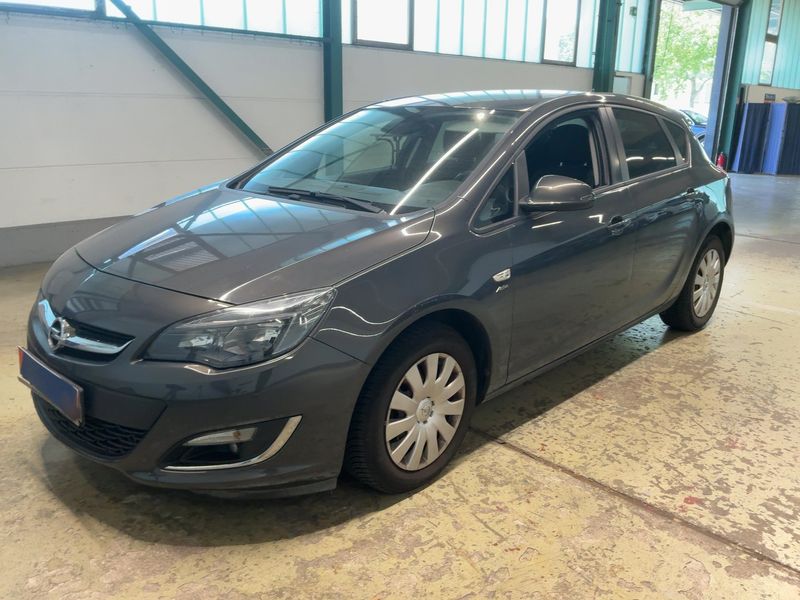Opel Astra 1.4 Turbo — 1/8