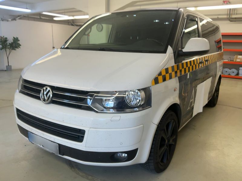 Volkswagen T5 Multivan 2.0 TDI — 1/8