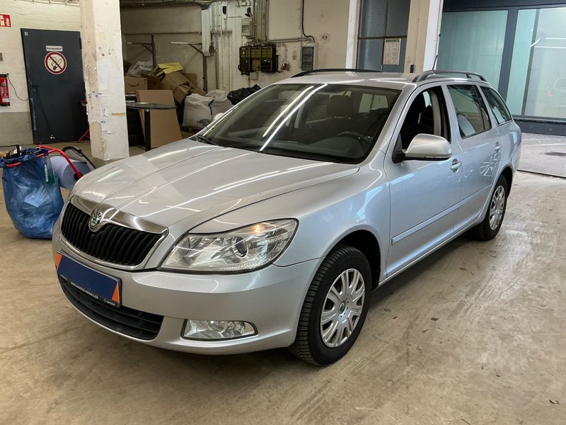 Skoda Octavia 1.6 TDI — 1/8