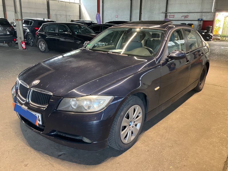 BMW 3er 318d — 1/8