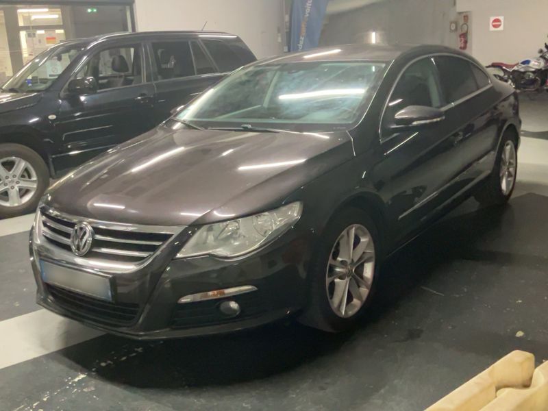 Volkswagen Passat CC 2.0 TDI — 1/8