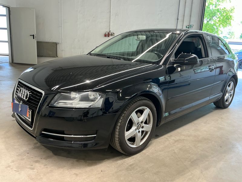 Audi A3 1.6 — 1/8