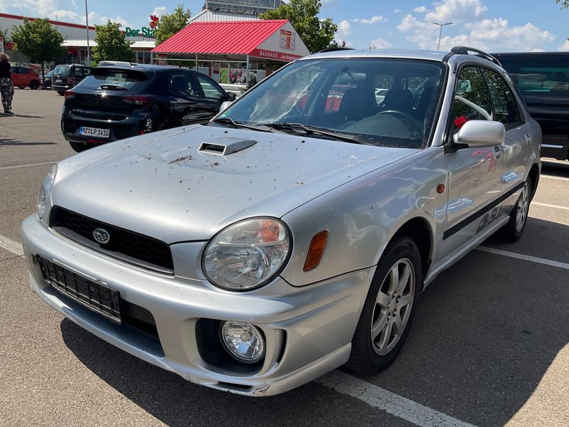 Subaru Impreza 2.0 — фото 1