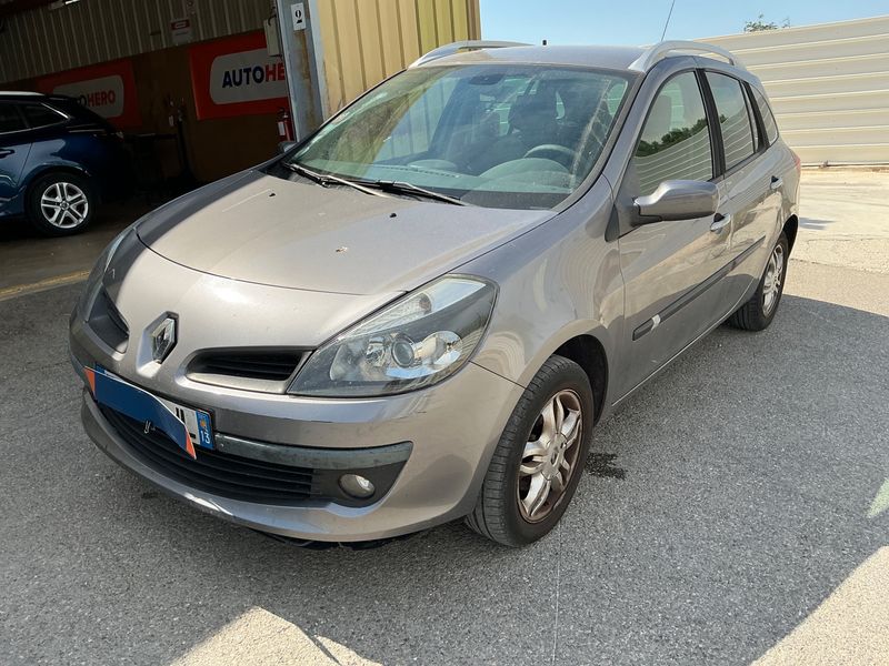 Renault Clio 1.5 dCi — фото 1