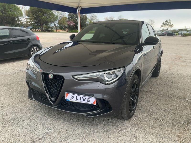 Alfa Romeo Stelvio 2.9 V6 Bi-Turbo — фото 1