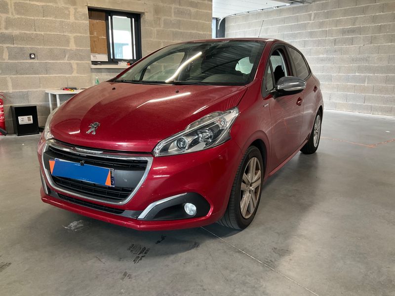 Peugeot 208 1.2 e-VTi — 1/8