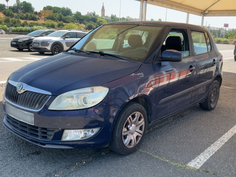 Skoda Fabia 1.2 — 1/8
