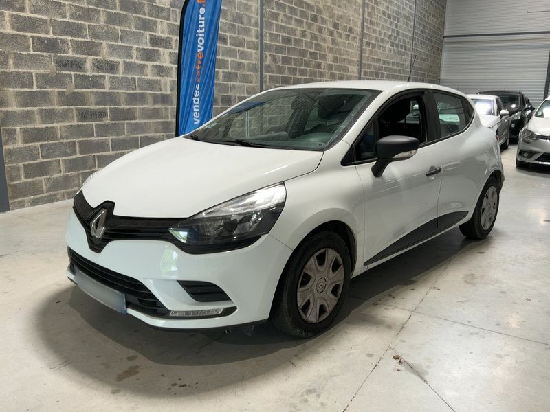 Renault Clio 1.2 — фото 1