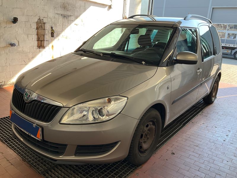 Skoda Roomster 1.2 TSI — 1/8