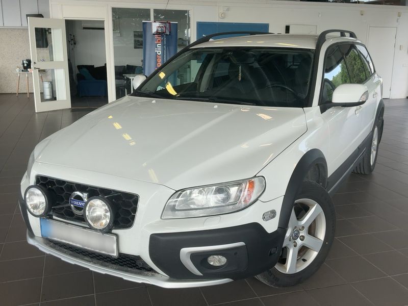 Volvo XC70 2.4 D4 — 1/8