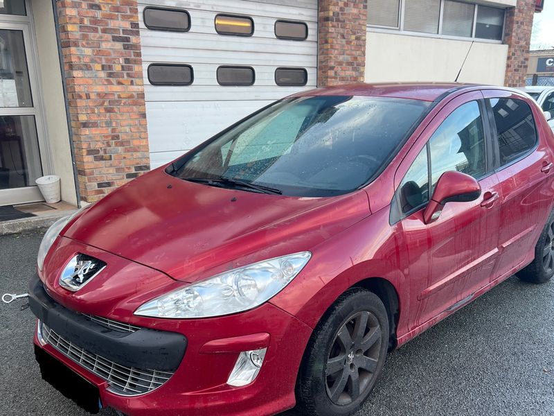 Peugeot 308 1.6 HDi — 1/8