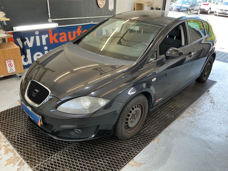 Seat Leon 1.6 TDI — 1/8