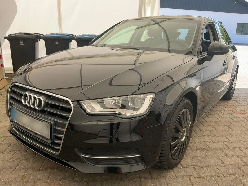 Audi A3 Sportback 1.4 TFSI — 1/8