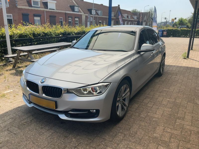BMW 3er 320d — фото 1