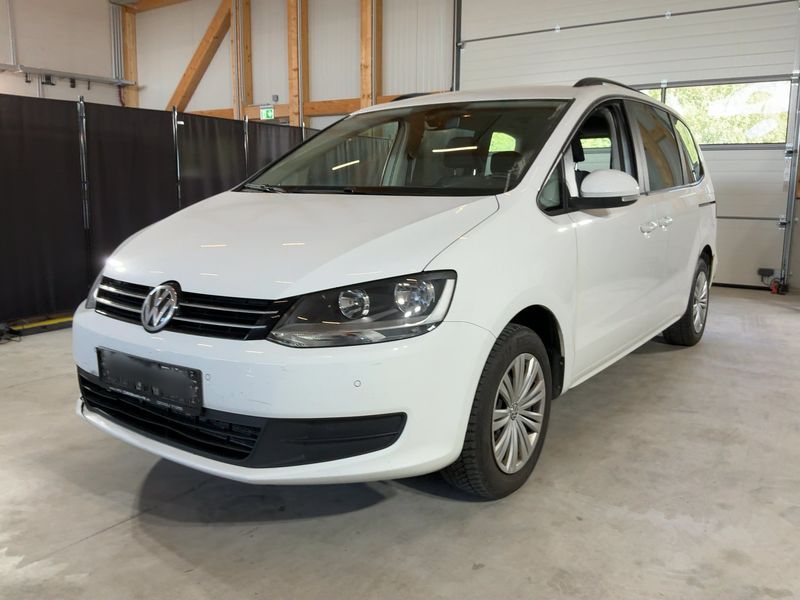 Volkswagen Sharan 2.0 TDI — 1/8
