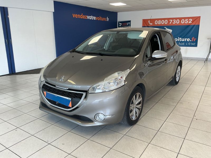 Peugeot 208 1.2 PureTech — 1/8