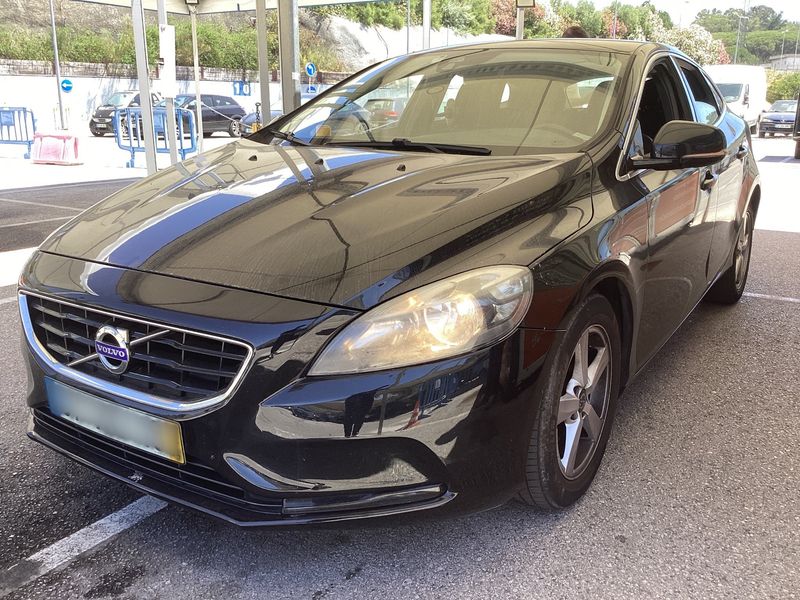 Volvo V40 1.6 D2 — 1/8
