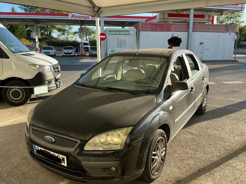 Ford Focus 1.6 — 1/8