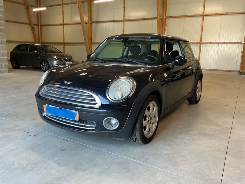 MINI MINI Cooper — 1/8