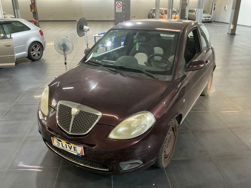 Lancia Ypsilon 1.2 — 1/8