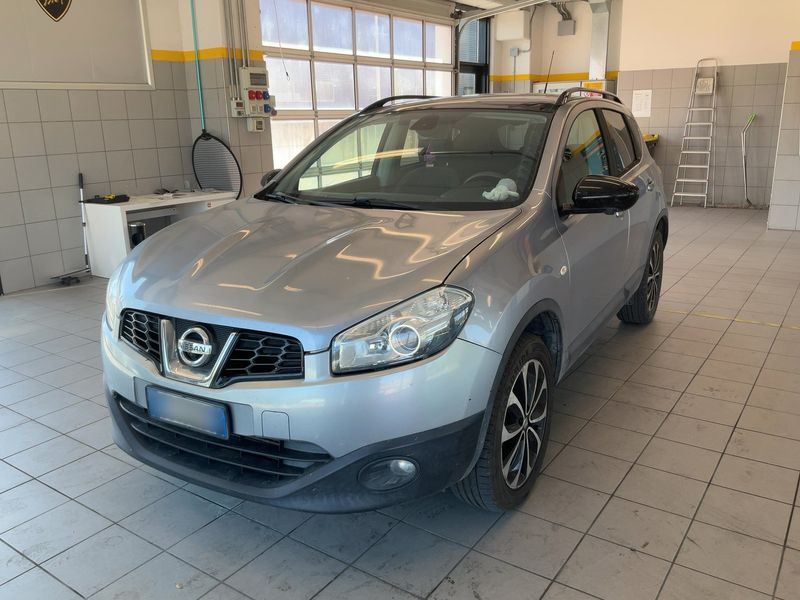 Nissan Qashqai 1.5 Turbodiesel — 1/8