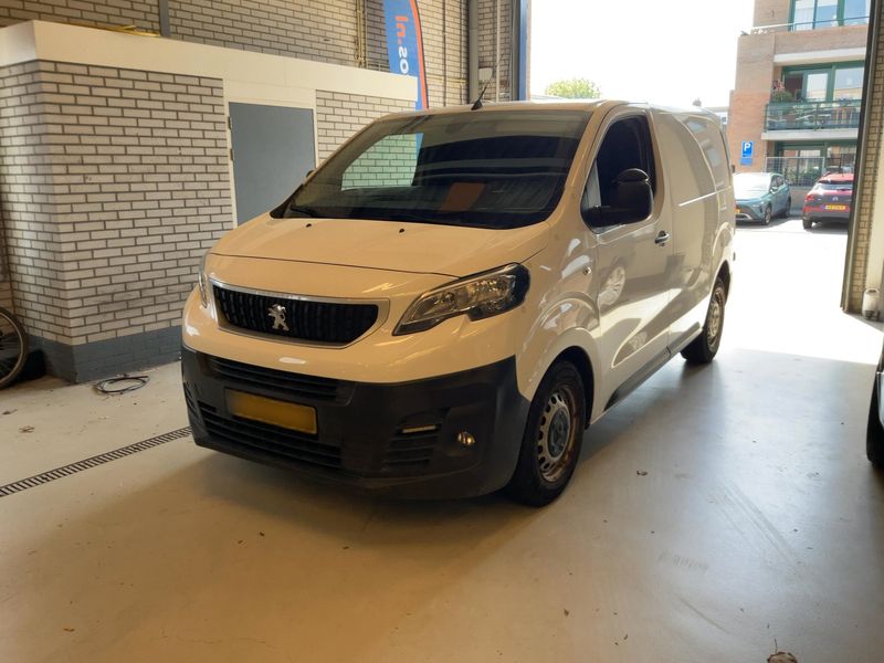 Peugeot Expert 2.0 Blue-HDi — 1/8