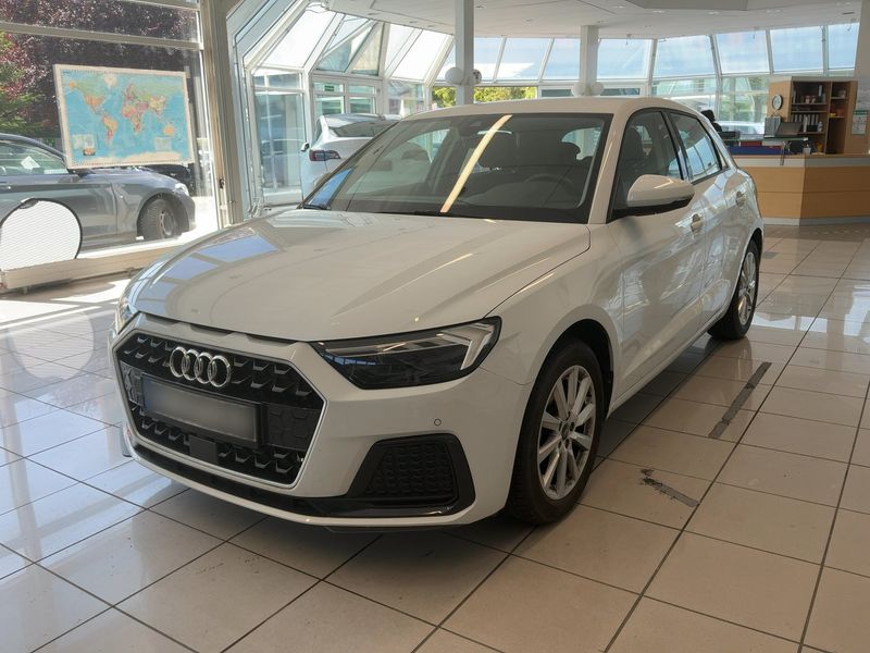 Audi A1 Sportback 25 TFSI — 1/8