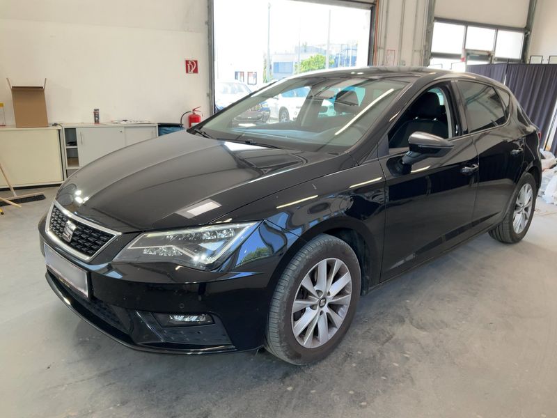 Seat Leon 1.6 TDI — 1/8